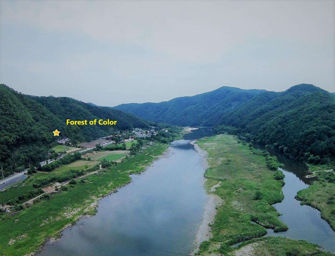 Forest Of Color Pension Hongcheon Exterior photo