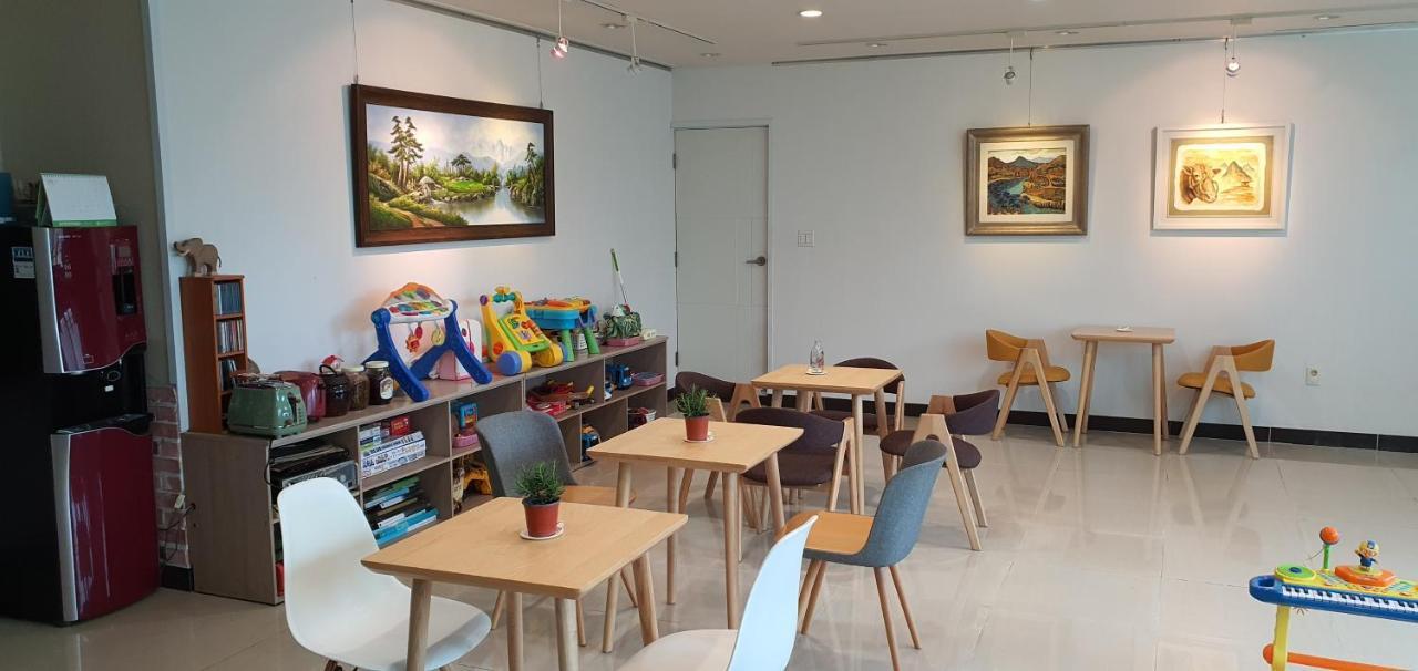 Forest Of Color Pension Hongcheon Exterior photo